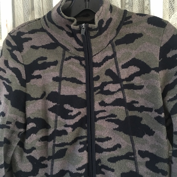 CYNTHIA ROWLEY Camo Print Cardigan Sweater - Size M - Picture 2 of 5